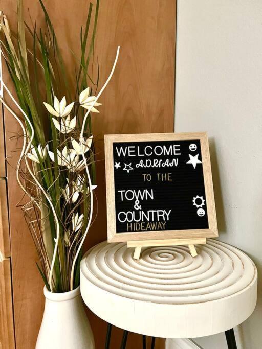 Town & Country Hideaway - 1Br/1Ba, 20 Min Famu/Fsu Διαμέρισμα Ταλαχάσι Εξωτερικό φωτογραφία
